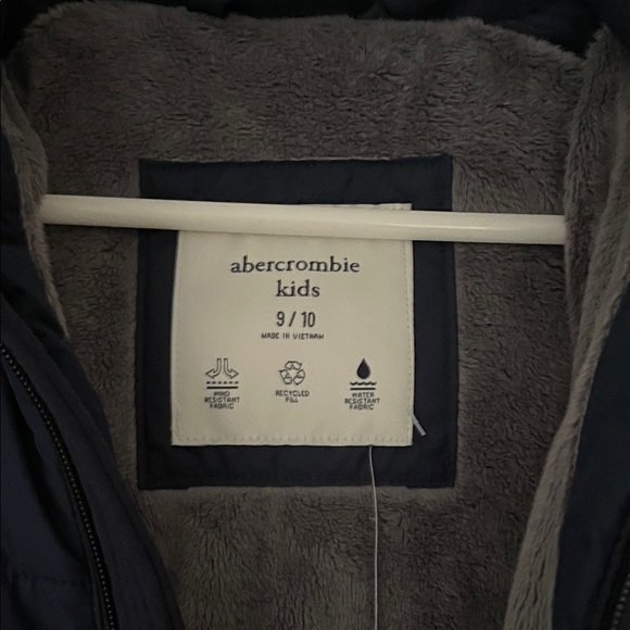 a&f performance puffer Navy jacket kids - Picture 3 of 5